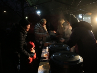 Gyertyagyújtás és forgatag advent első vasárnapján - fotó: 