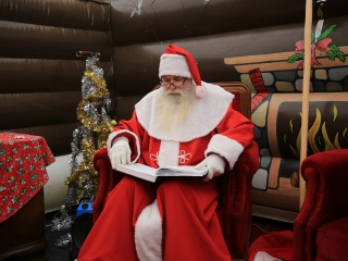 Ho-ho-ho – a Nagy Mikulásjárás DO Képtár (2022) - fotó: 