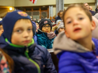 A Móricz iskola kórusai a főtemplomban - fotó: 