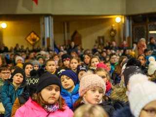 A Móricz iskola kórusai a főtemplomban - fotó: 
