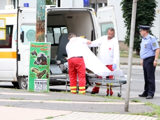 Mentőhelikopter szállt le a Béke térre - fotó: 