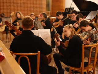 Zenés élménycsomag az evangélikus templomban - fotó: 