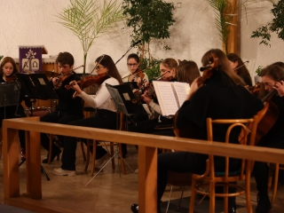 Zenés élménycsomag az evangélikus templomban - fotó: 