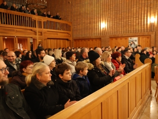 Zenés élménycsomag az evangélikus templomban - fotó: 