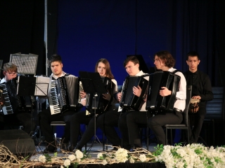 Újévköszöntő koncert a Sándor Frigyes Zeneiskolától - fotó: 