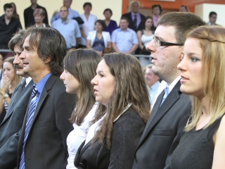 Ünnepélyes diplomaátadó a főiskolán - fotó: Sándor Judit