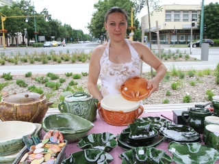 Megyenapi kirakodós a Városháza téren - fotó: Sándor Judit