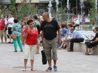 Megyenapi kirakodós a Városháza téren - fotó: Sándor Judit