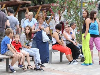 Megyenapi kirakodós a Városháza téren - fotó: Sándor Judit