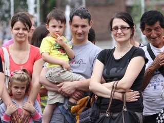 Megyenapi kirakodós a Városháza téren - fotó: Sándor Judit