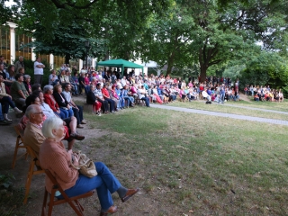 Zenepavilon- Edith Piaf zenés életrajz - fotó: Ónodi Zoltán