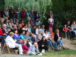 Zenepavilon- Edith Piaf zenés életrajz - fotó: Ónodi Zoltán