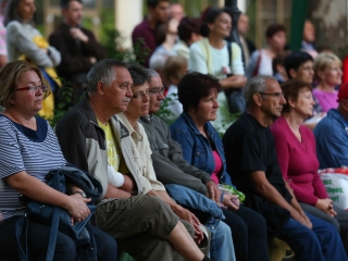 Zenepavilon- Edith Piaf zenés életrajz - fotó: Ónodi Zoltán