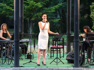 Zenepavilon- Edith Piaf zenés életrajz - fotó: Ónodi Zoltán