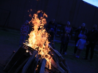 Nap-éj egyenlőségi kutyás-tüzes forgatag - fotó: 