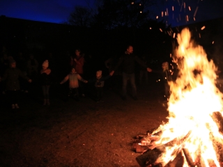 Nap-éj egyenlőségi kutyás-tüzes forgatag - fotó: 