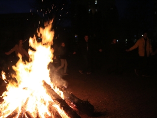 Nap-éj egyenlőségi kutyás-tüzes forgatag - fotó: 