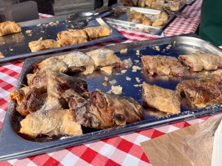 Csalogató forgatag a Szalki-szigeten - fotó: 