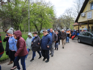 Kékben ragyogó séta a "jószoli" csapatával - fotó: 