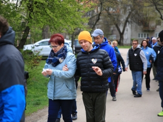 Kékben ragyogó séta a "jószoli" csapatával - fotó: 
