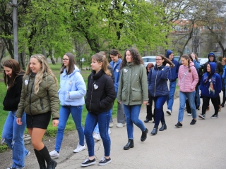 Kékben ragyogó séta a "jószoli" csapatával - fotó: 