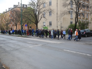 Kékben ragyogó séta a "jószoli" csapatával - fotó: 