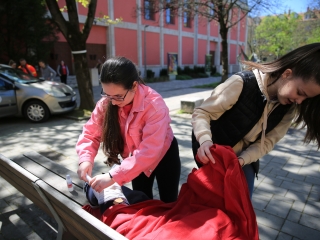 Életmentő diákok a Kultik Moziban és környékén - fotó: 