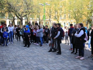 Életmentő diákok a Kultik Moziban és környékén - fotó: 