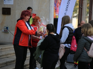 Életmentő diákok a Kultik Moziban és környékén - fotó: 