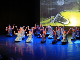 Tánc a téren, tánc a színpadon a világnapon! - fotó: 