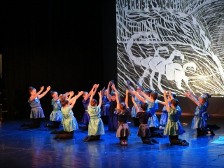 Tánc a téren, tánc a színpadon a világnapon! - fotó: 