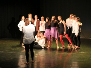 Tánc a téren, tánc a színpadon a világnapon! - fotó: 