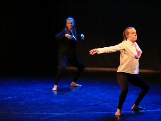 Tánc a téren, tánc a színpadon a világnapon! - fotó: 