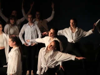 Tánc a téren, tánc a színpadon a világnapon! - fotó: 