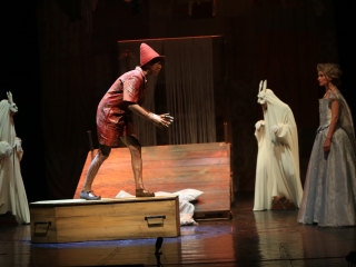 Pinokkió története – musical a színházban - fotó: 