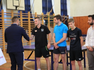 Asztaliteniszezők köszöntése - fotó: 