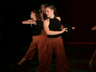 Vastaps a Violin ifjú előadóinak - fotó: 