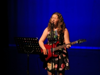 Vastaps a Violin ifjú előadóinak - fotó: 