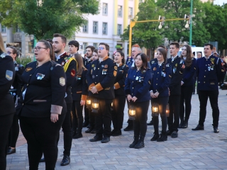 A Városháza teret is útba ejtette a Szalamander - fotó: 