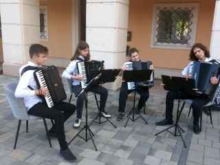 Közösségi fesztiválképtár - fotó: 