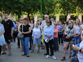 Demonstráció a státusztörvény ellen - fotó: 