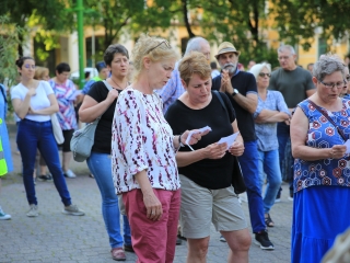 Demonstráció a státusztörvény ellen - fotó: 