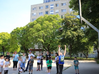 Sport és játék az iskolaudvaron – családoknak, együtt! - fotó: 