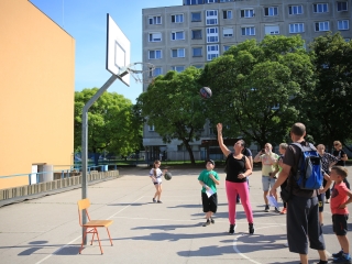 Sport és játék az iskolaudvaron – családoknak, együtt! - fotó: 