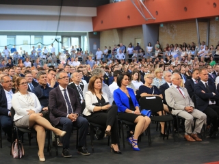 Diplomaátadó pillanatképek a Dunaújvárosi Egyetemen - fotó: 