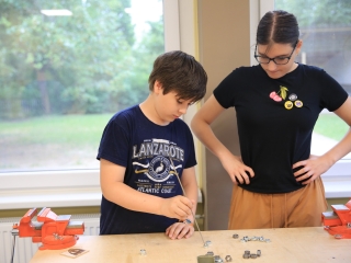 Tábori képtár a DKA bázisáról - fotó: 