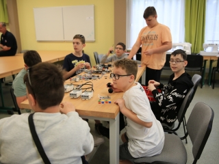 Tábori képtár a DKA bázisáról - fotó: 