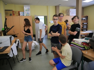 Tábori képtár a DKA bázisáról - fotó: 