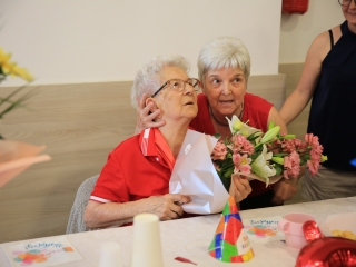 Családi körben köszöntötték 100. születésnapján - fotó: 