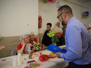 Családi körben köszöntötték 100. születésnapján - fotó: 